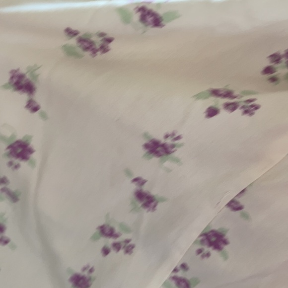 Purple and white floral wild fable long sleeve - Picture 5 of 5